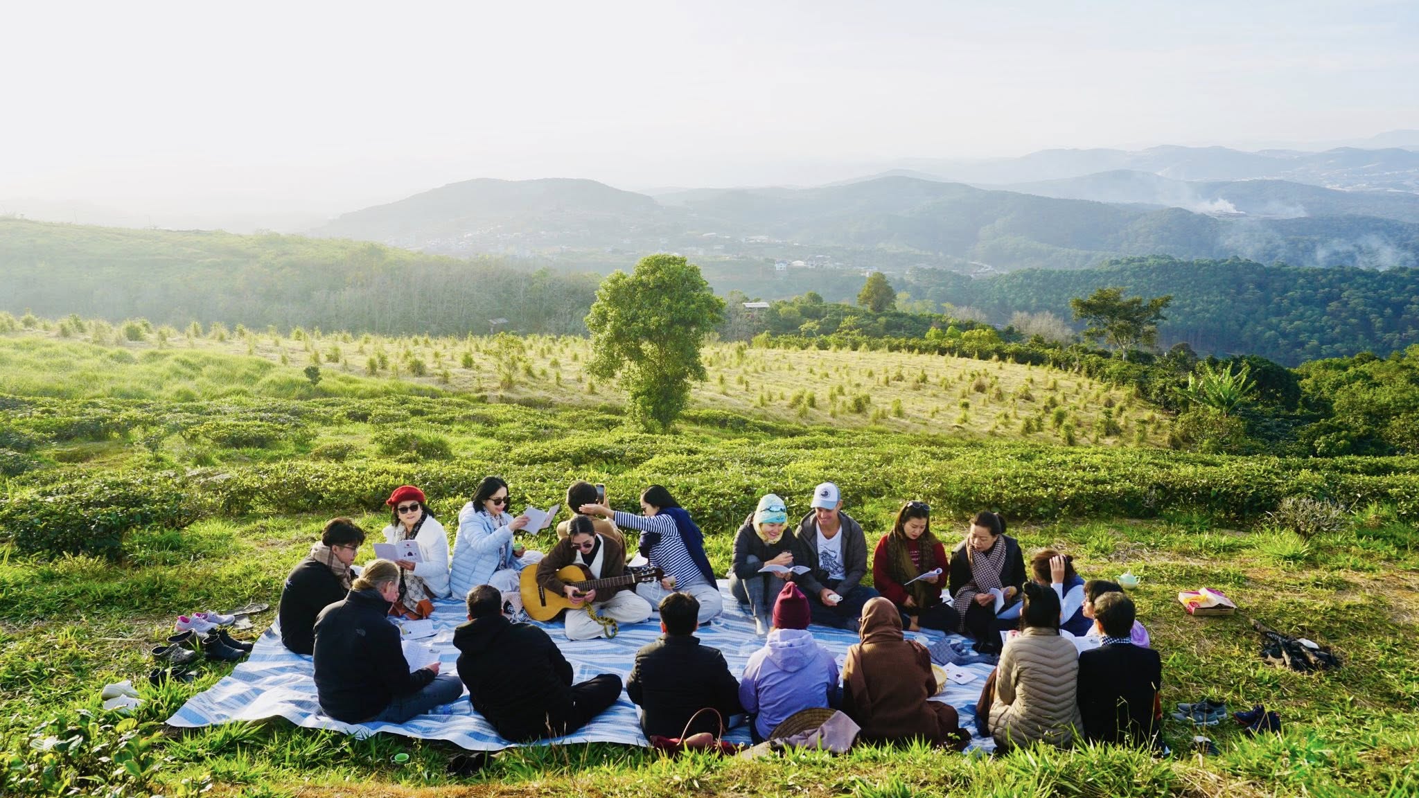 Mùa hoa nở – Mùa trở về